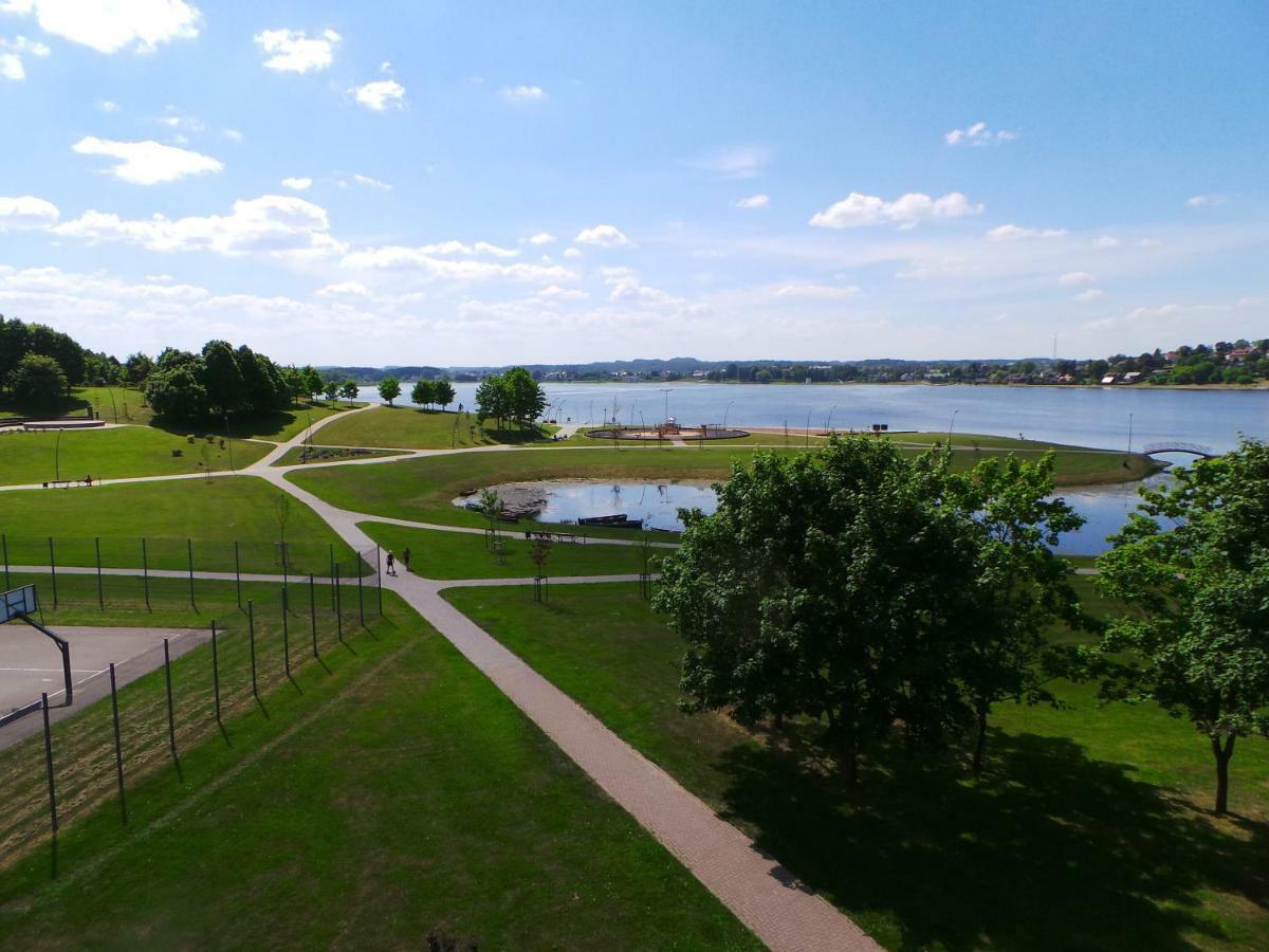 Cozy Apartment With A Wonderful Lake View Telšiai Zewnętrze zdjęcie